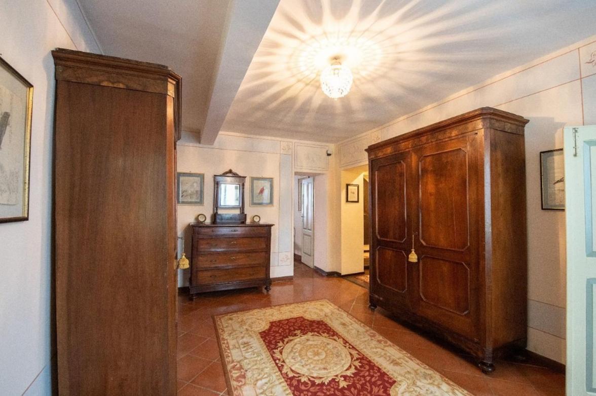 Villa Ottocentesca Immersa Nel Verde Montecavolo Buitenkant foto
