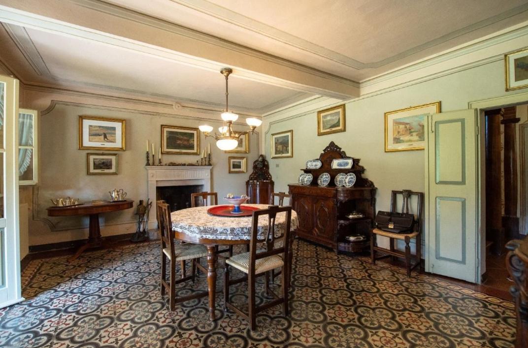 Villa Ottocentesca Immersa Nel Verde Montecavolo Buitenkant foto