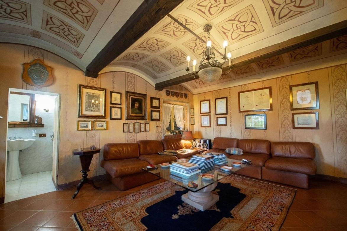 Villa Ottocentesca Immersa Nel Verde Montecavolo Buitenkant foto