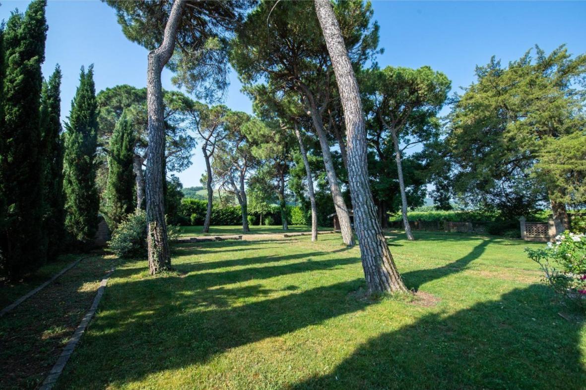 Villa Ottocentesca Immersa Nel Verde Montecavolo Buitenkant foto