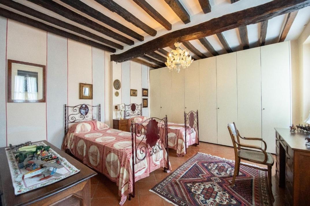 Villa Ottocentesca Immersa Nel Verde Montecavolo Buitenkant foto