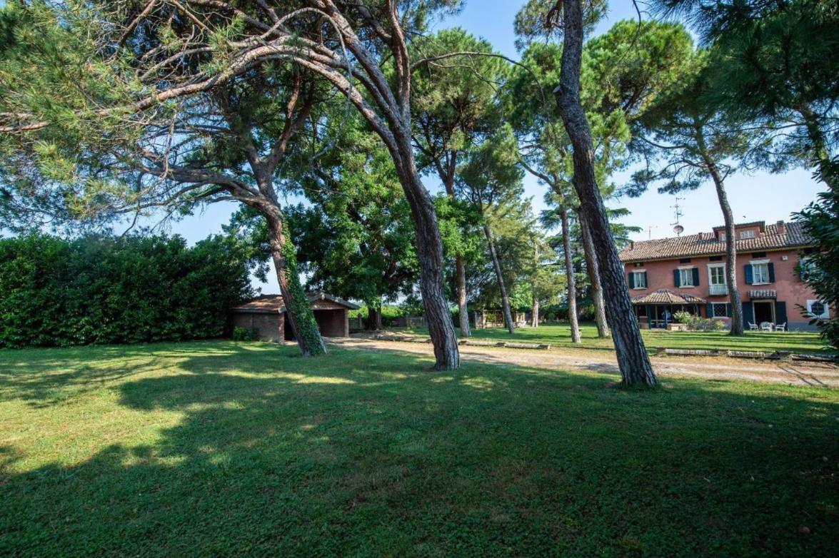 Villa Ottocentesca Immersa Nel Verde Montecavolo Buitenkant foto